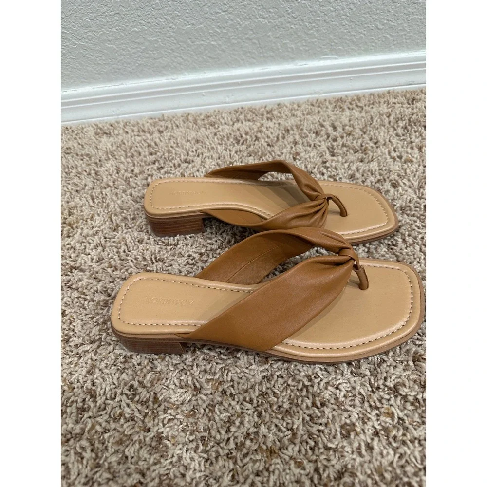 Nordstrom Quintina Tan Leather Thong Sandals Square Toe Twisted Strap Slides 8M